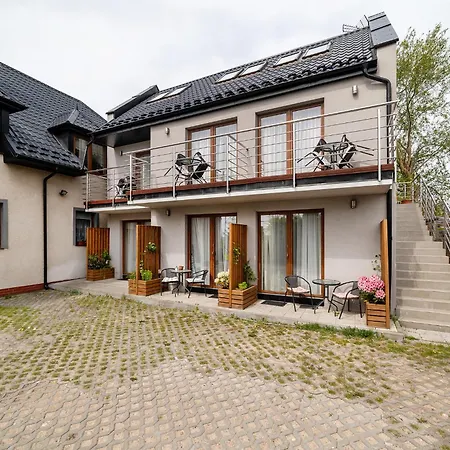 Wioletta 야스타르니아